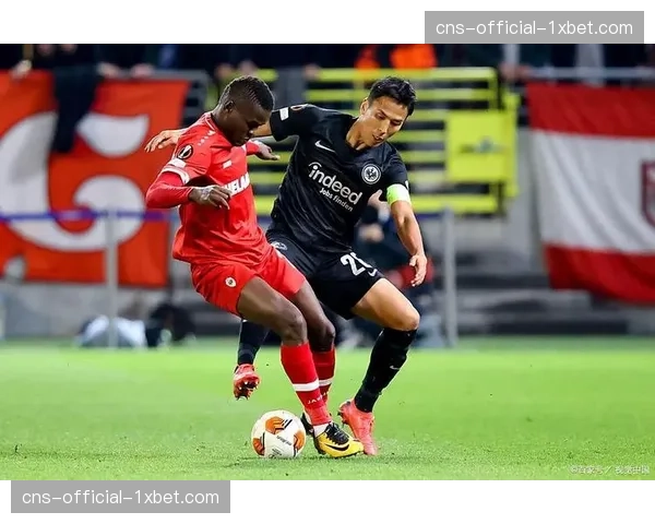 欧冠席位关键战前瞻:法兰克福与弗赖堡直接对话 欧冠席位关键战前瞻:法兰克福与弗赖堡直接对话